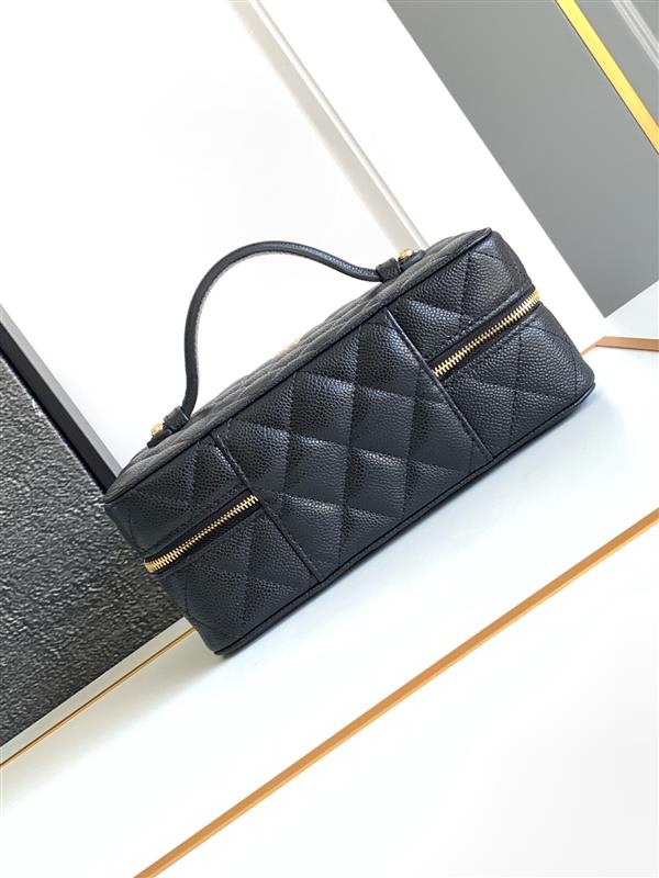 2026131222218324 800